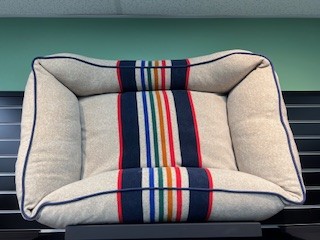 Pendleton national park kuddler, yellowstone, larger