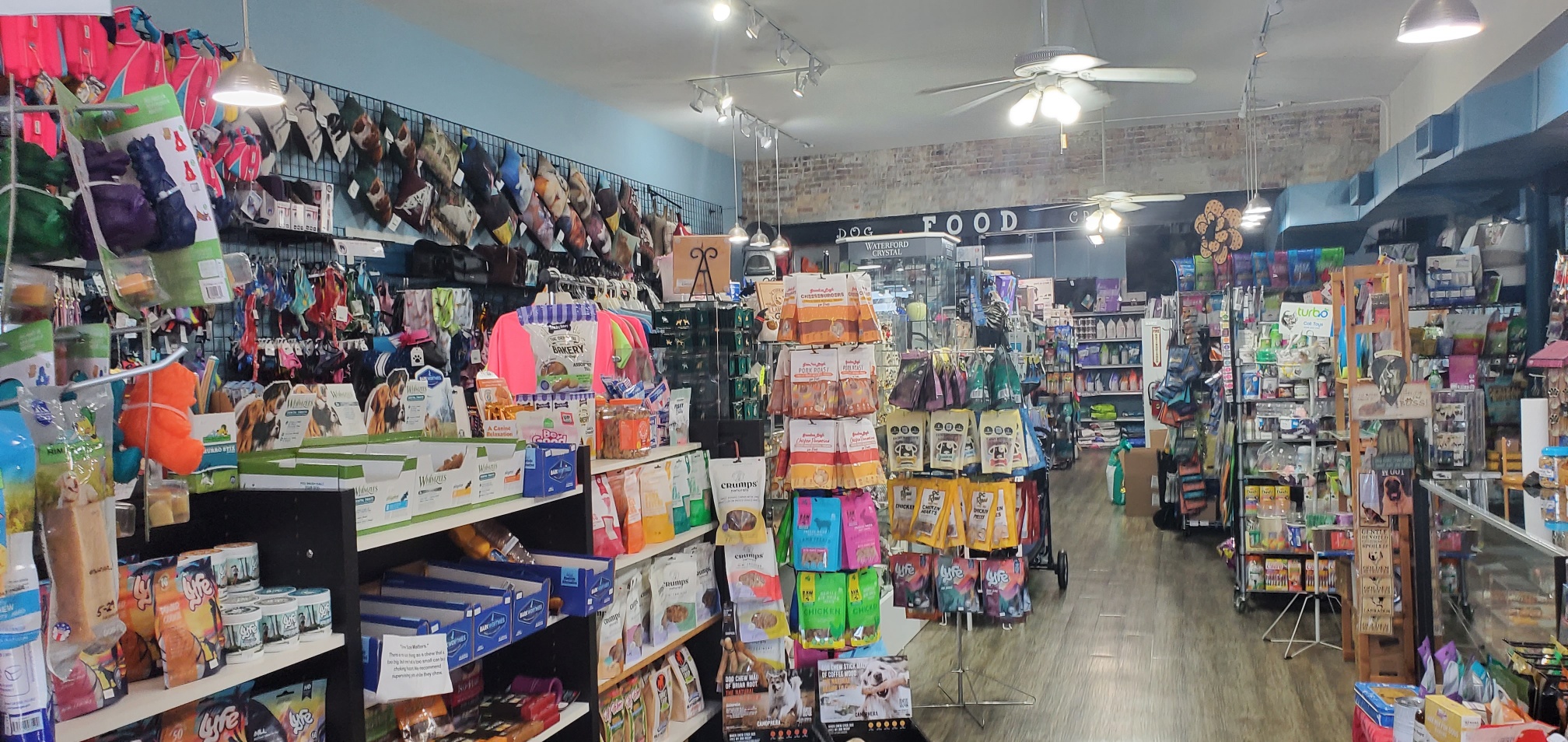 store banner