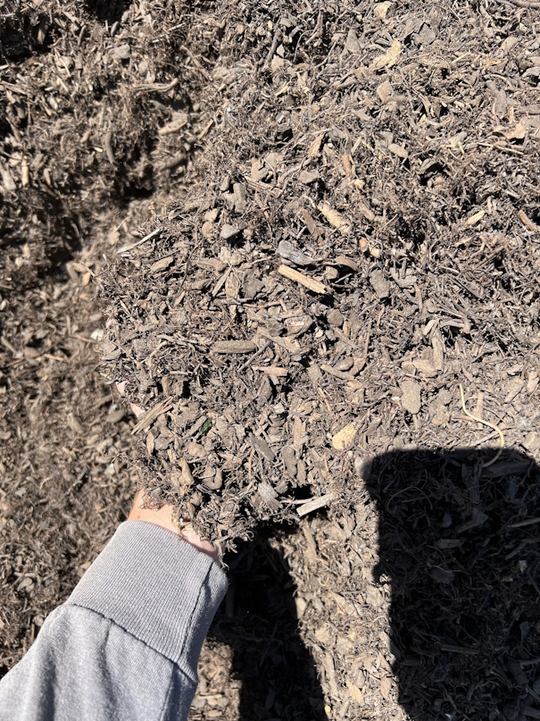 Full Circle Compost Bulk Tahoe Composted Mulch - 1/3 CU YD Scoop