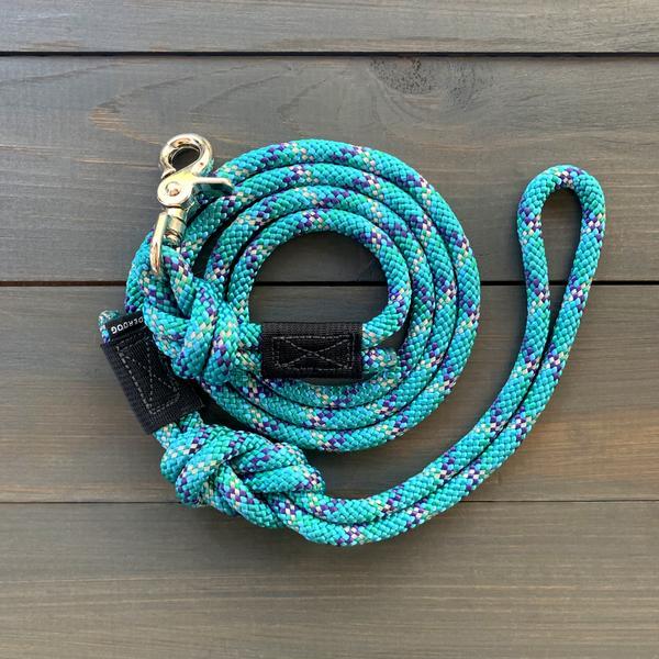 Wilderdog Quick Clip Dog Leash, Islander Reflective