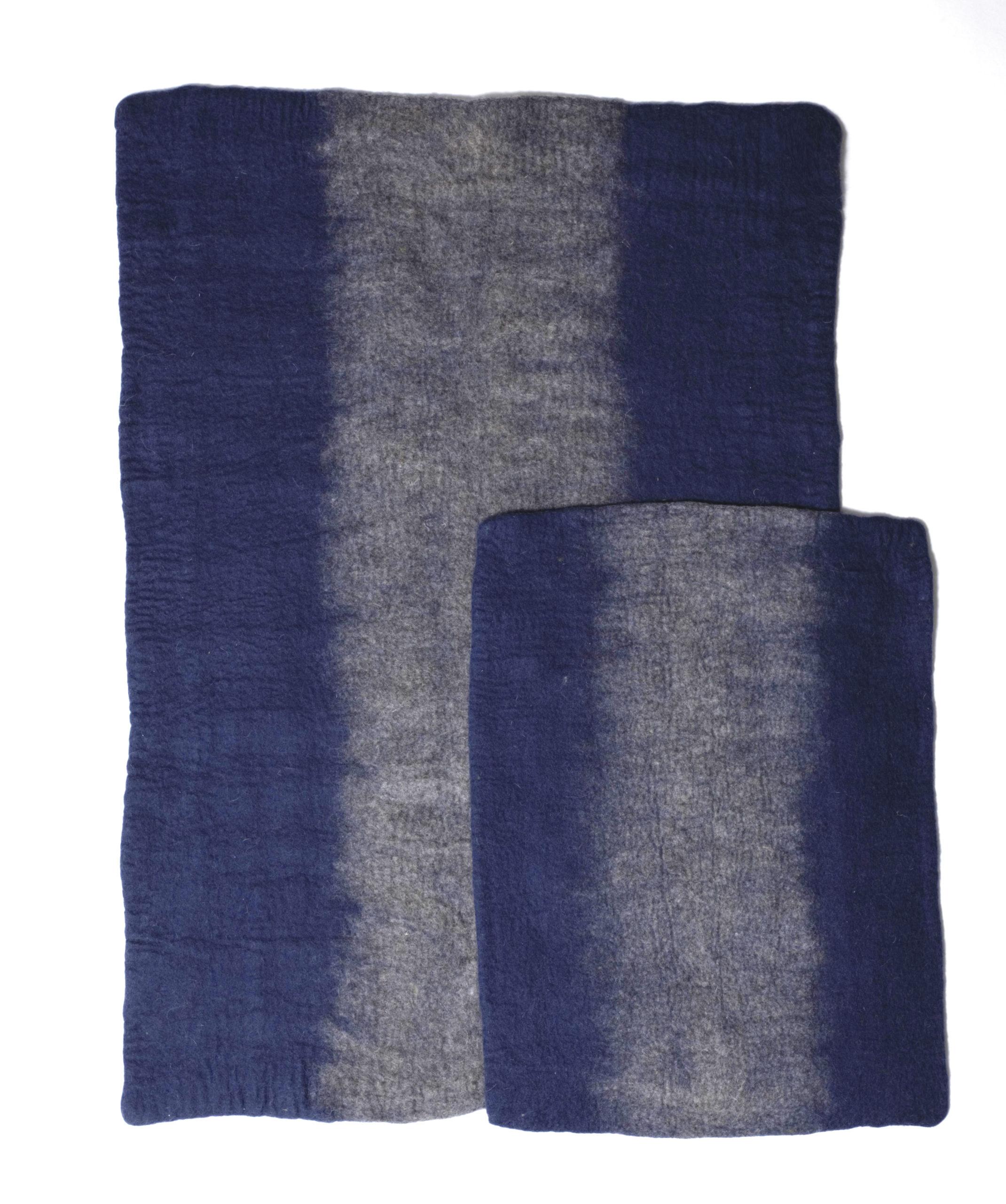 Dharma Dog Karma Cat Ombre Wool Pet Mat, Navy