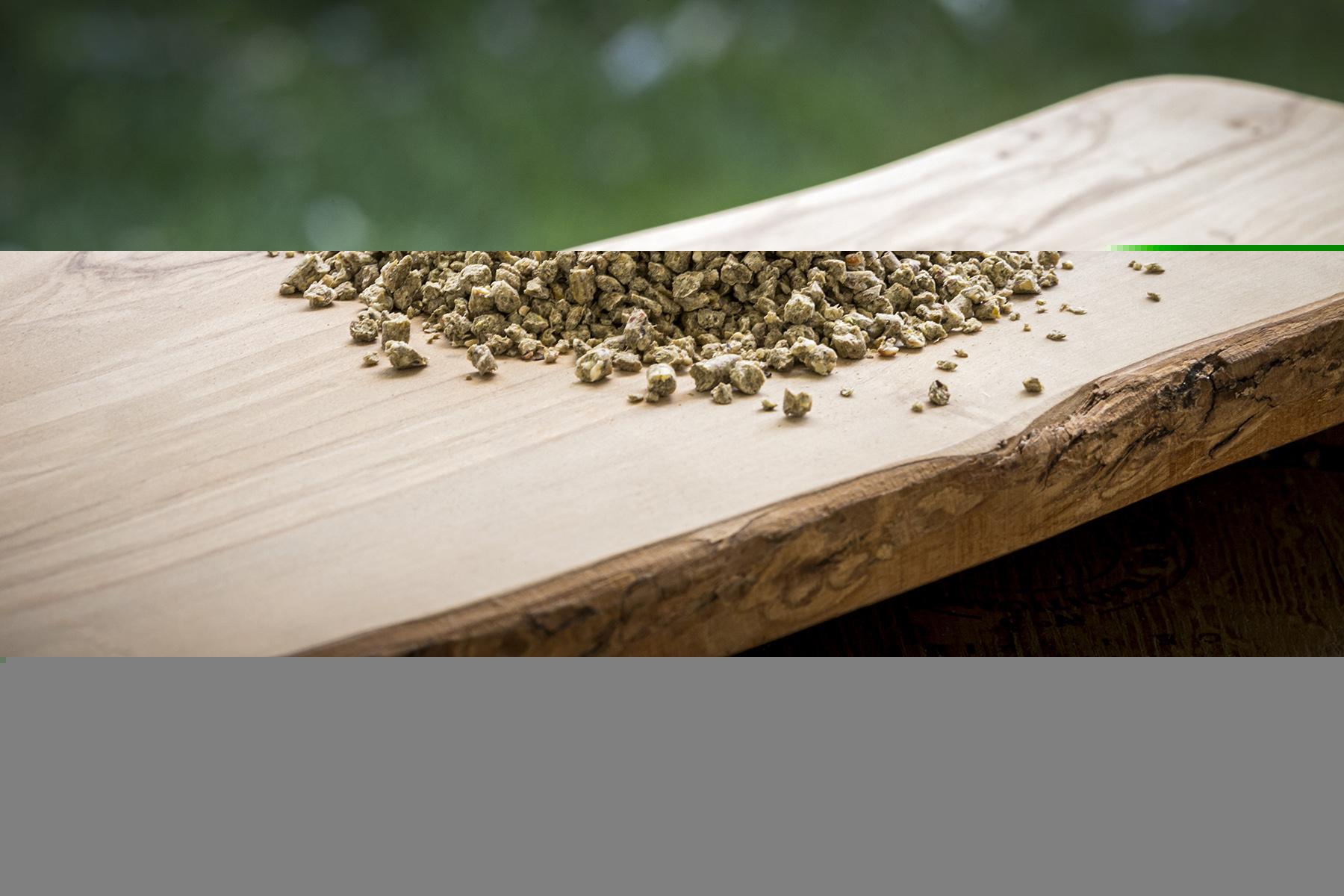 Modesto Milling Organic Corn/Soy Free Layer Crumbles Chicken Feed