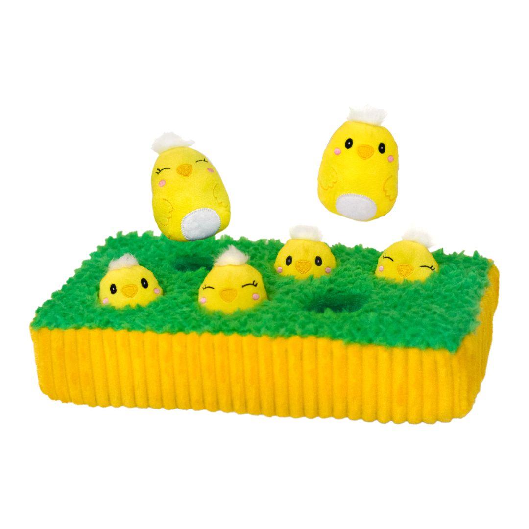 Patchwork Pet Chicks in the Grass Dog Toy