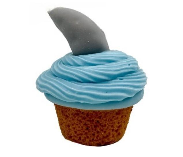 Bosco & Roxy's Finny the Shark Cupcake Dog Treats