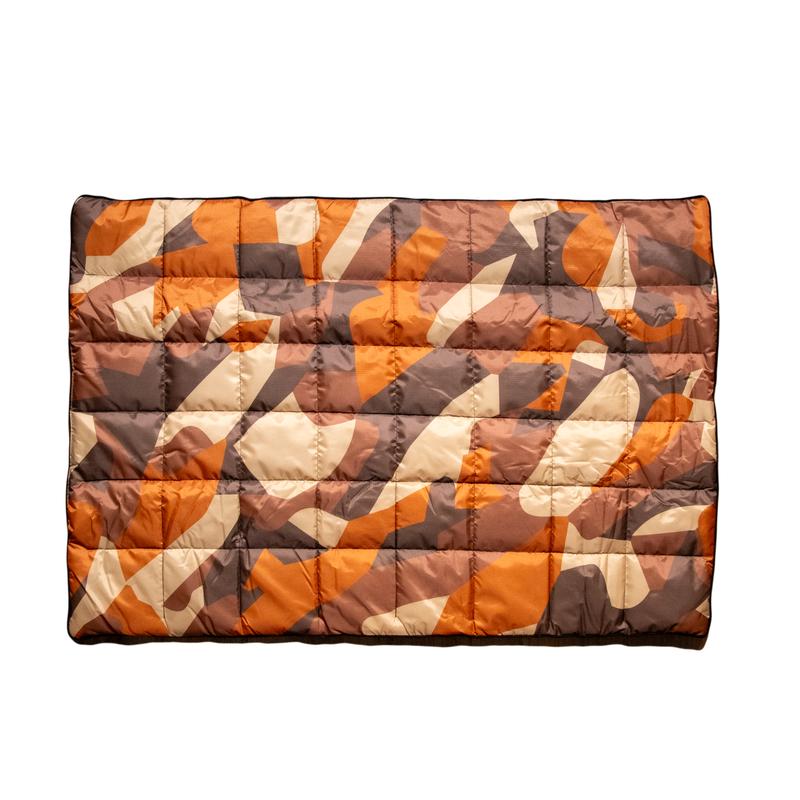 Wingo Outdoors Trixie Dog Pack Bed, Fall Forest, 40-in x 27-in