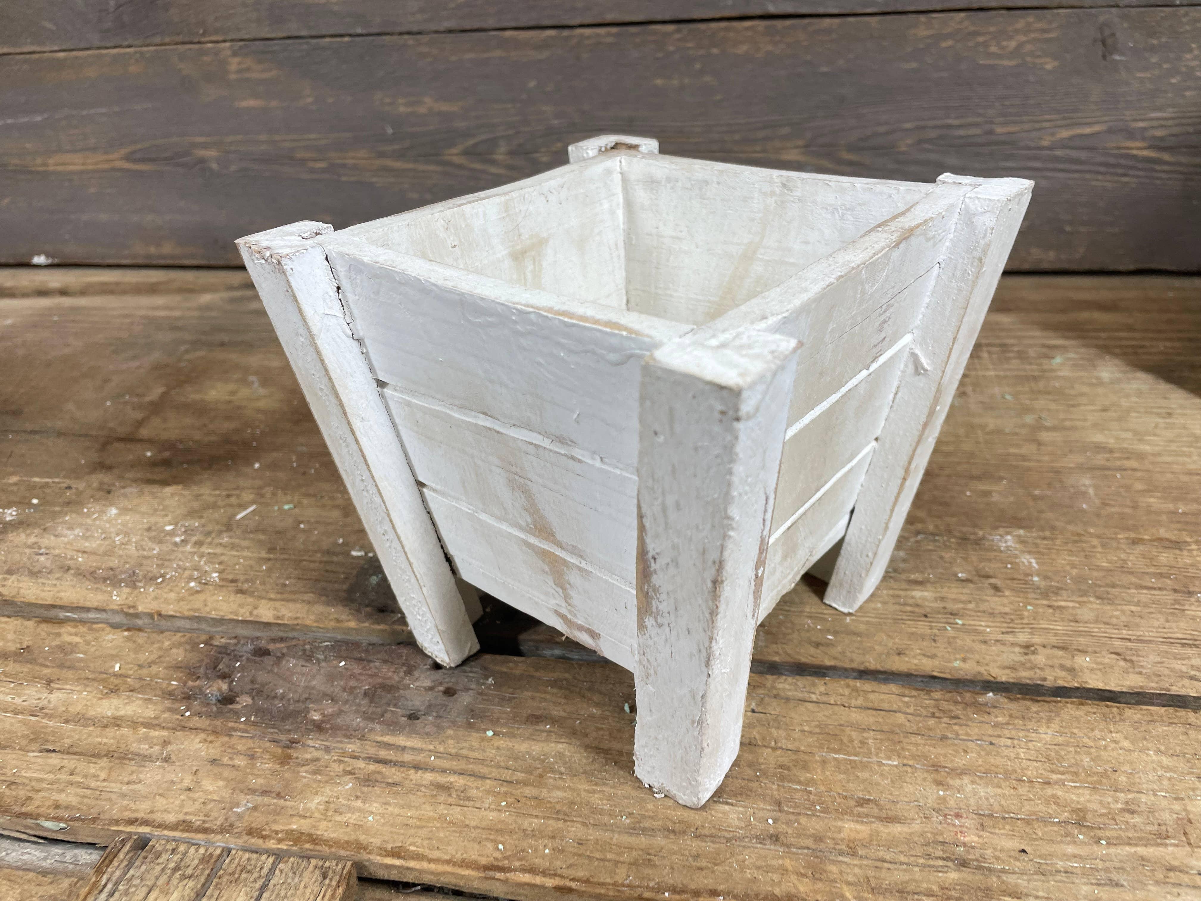 My Amigos Imports Farmhouse Mini Wood Planter, White, 6 x 6 x 5-in