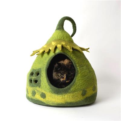 Wool Pet Cave, Fairy House, Green